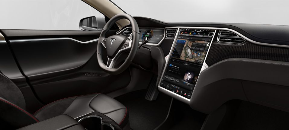 Tesla Model S - wnętrze samochodu