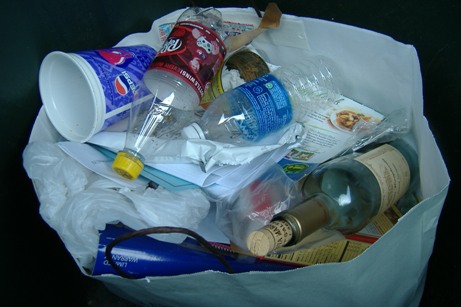 Odpady do recyklingu w torbie